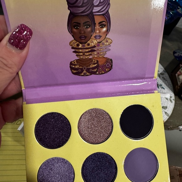 Juvia's Place The Violets Eyeshadow Palette - Picture 2 of 3